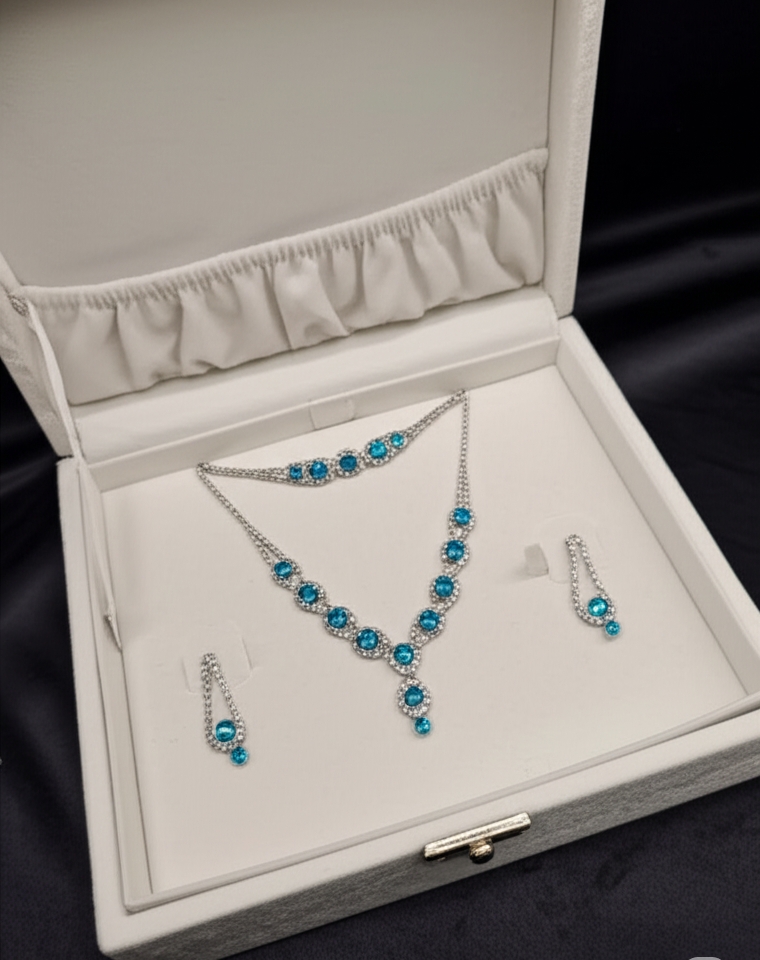 Blue Necklace Set with Bracelet - Image 2